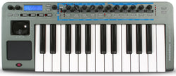 Novation XioSynth 25