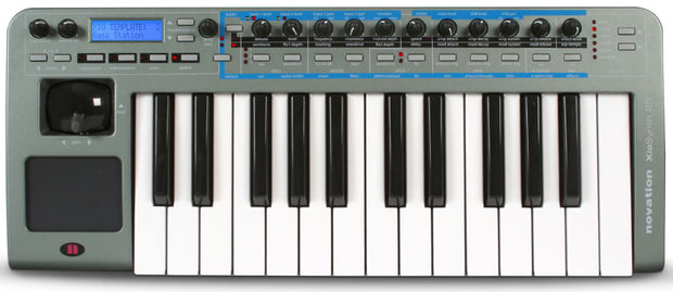 Novation XioSynth 25
